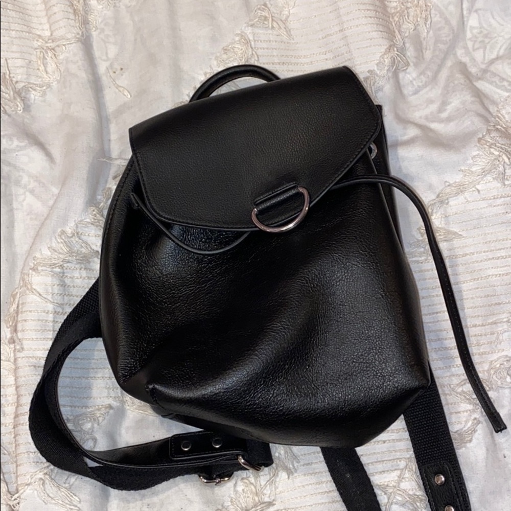 black backpack